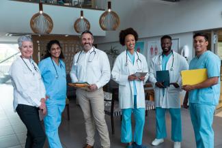 portrait-of-group-of-diverse-male-and-female-doctors